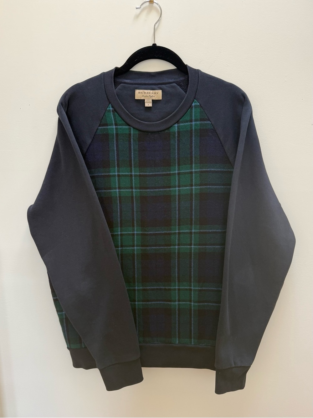 Burberry men’s Navy & Green Nova Check Crewneck Sweatshirt in medium